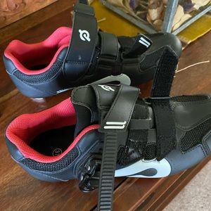 Peloton Cycling Shoes Size 37 - Like New